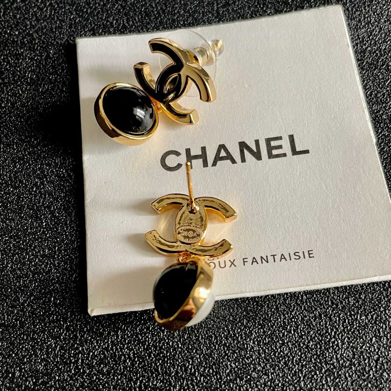 CC Black & White Pearl Gold Earrings