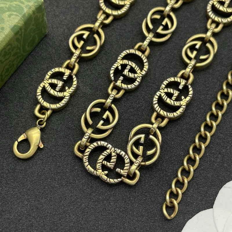 GG Interlocking G Twist Gold Necklace