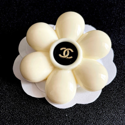 CC White Flower Brooch