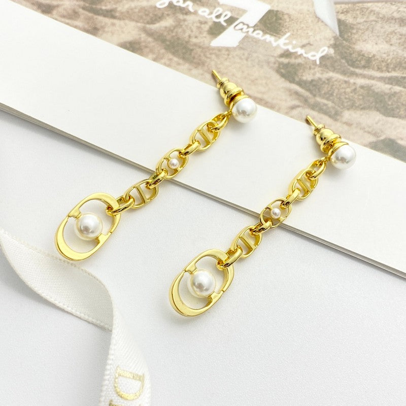 CD Pearl Gold Tassel Earrings
