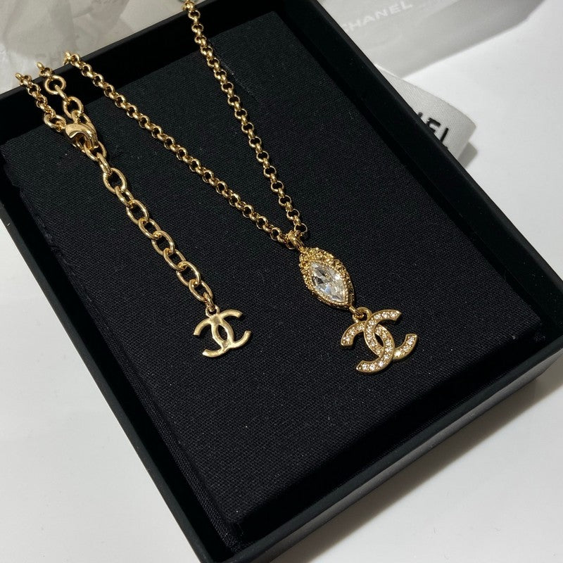 CC 26C Vintage Diamond Pendant Necklace