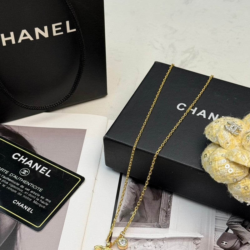 CC 26P Diamond Gold Necklace