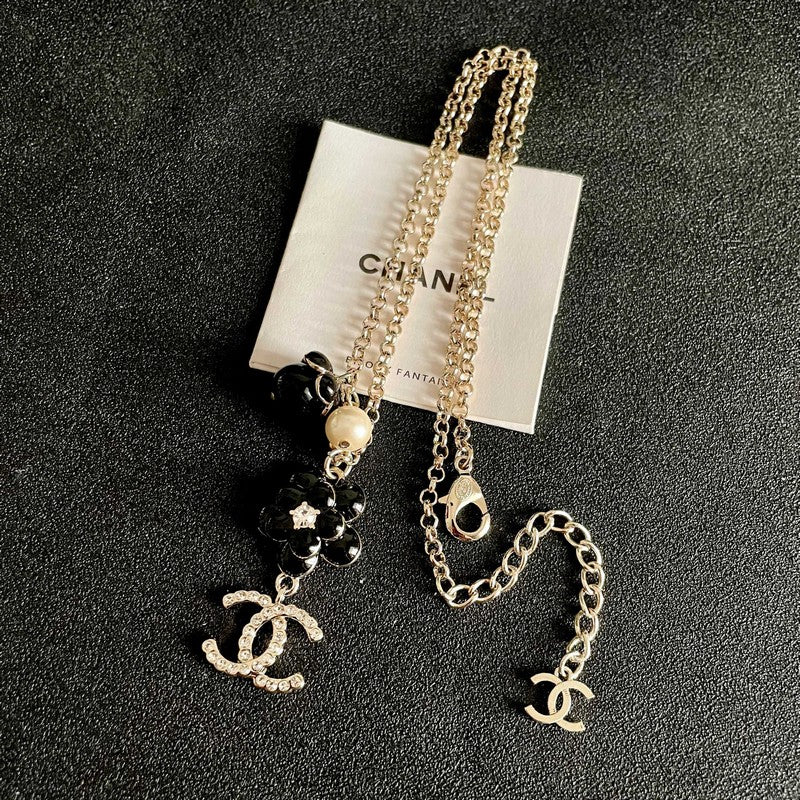 CC Black Flower Diamond Pendant Necklace